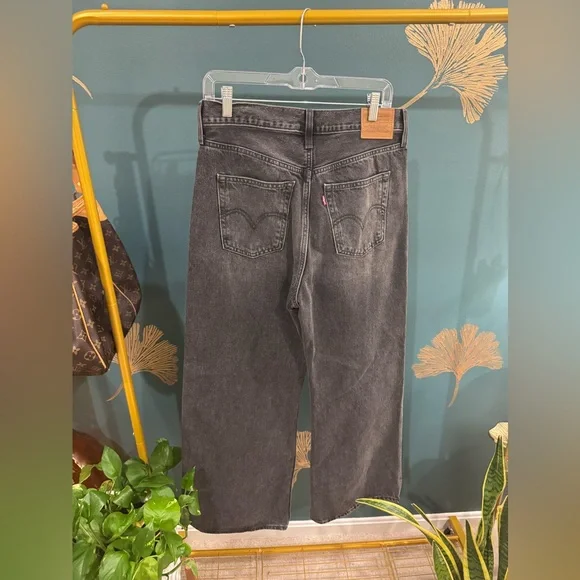 Levis Ribcage Jeans - Picture 5 of 7